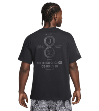วันเปิดตัว Kobe Mamba Mentality Apparel Collection