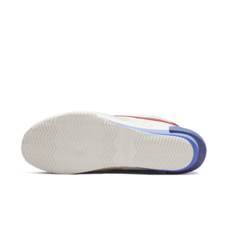 วันเปิดตัว Zoom Cortez x sacai "White and University Red" (DQ0581-100)