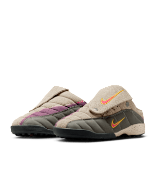 Nike x Kids Of Immigrants "KOI T90 Mule" (IH4422-200) – Erscheinungsdatum