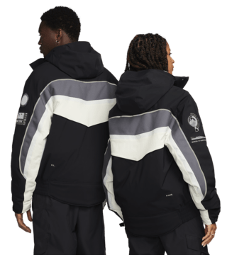 Releasedatum för NOCTA 8K Peaks Apparel Collection