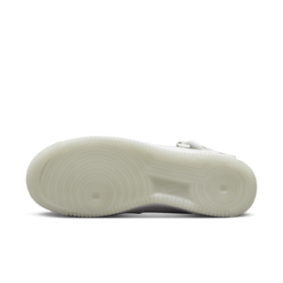 วันเปิดตัว Air Force 1 Mid '07 "Color of the Month" (DZ2672-101)