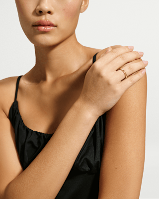 Kolekce šperků Nike Cutout Swoosh