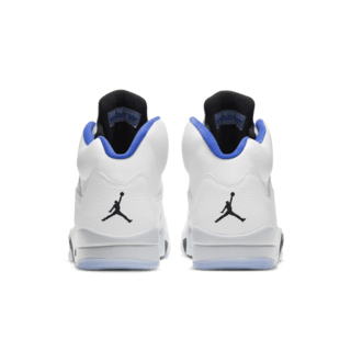 Lanseringsdato for Air Jordan 5 «Stealth»