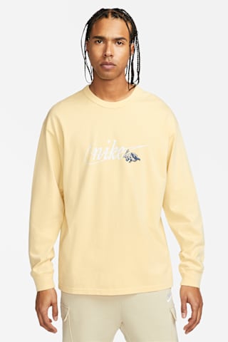 วันเปิดตัว Chinese New Year Apparel Collection