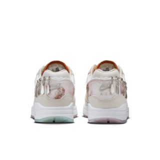 Fecha de lanzamiento del Air Max 1 "Phantom and Bright Mandarin" para mujer (FJ7734-101)