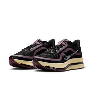 Fecha de lanzamiento de los Pegasus Premium x A Ma Maniére "Black and Burgundy Crush" (IM0701-001)