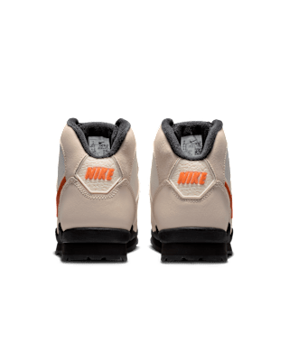 Baltoro "Chalk and Safety Orange" (IO4556-100) – Data del lancio