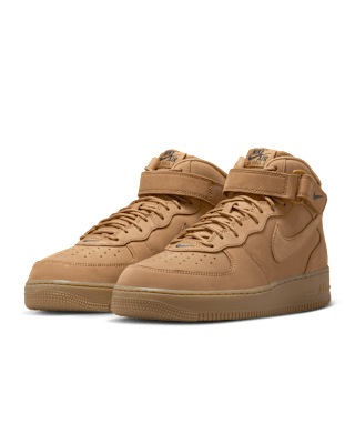 Fecha de lanzamiento de los Air Force 1 '07 Mid "Flax and Outdoor Green" (715889-200)