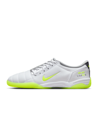 Total 90 x Palace ‚White / Volt / Metallic Silver‘ (IM1381-100) – datum uvedení