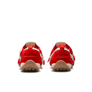 Moon Shoe x Jacquemus „University Red and Bicycle Yellow” (HV8547-600) – data premiery