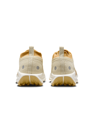 【NIKE公式】ペガサス トレイル 5 GORE-TEX 'Team Gold and Desert Ochre' (HQ7494-700 / REACTX PEGASUS TRAIL 5 GTX SP)