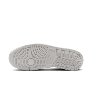 วันเปิดตัว Air Jordan 1 Low "Silver" (CZ0790-002)