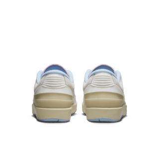 วันเปิดตัว Air Jordan 2 Low "Summit White and Ice Blue" ผู้หญิง (DX4401-146) 