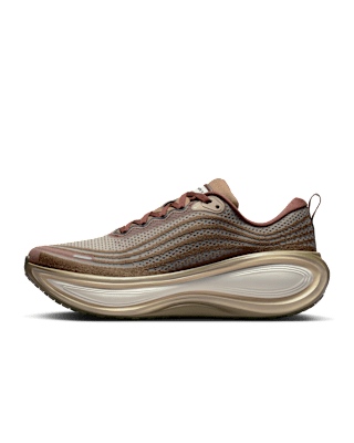 보메로 플러스 'Caldera Brown and Dark Field Brown'(IO4482-001) 출시일