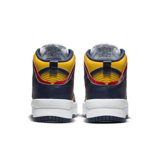 วันเปิดตัว Dunk High Up “Varsity Maize” ผู้หญิง