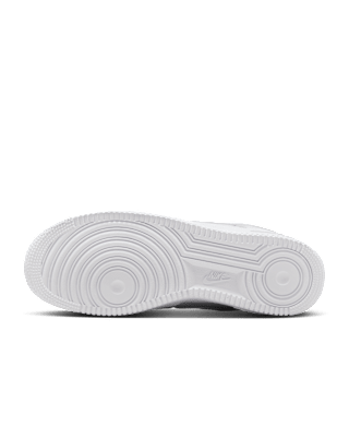 【NIKE公式】エア フォース 1 LOW 'Triple White' (IM3078-100 / AIR FORCE 1 LOW RETRO PRM QS)