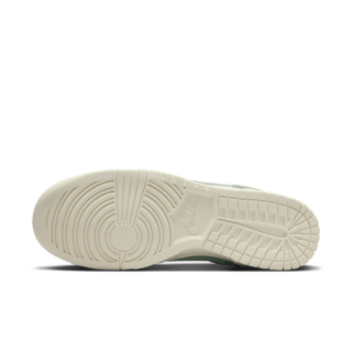 วันเปิดตัว Dunk Low "Mica Green" (DV7212-300) 