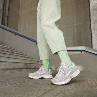 女款 Zoom Vomero 5 'Light Orewood Brown' (FZ3780-101) 發售日期