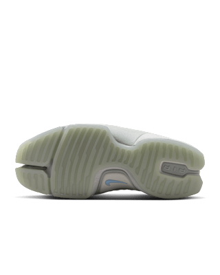 W NIKE RIFT 2 Release Date