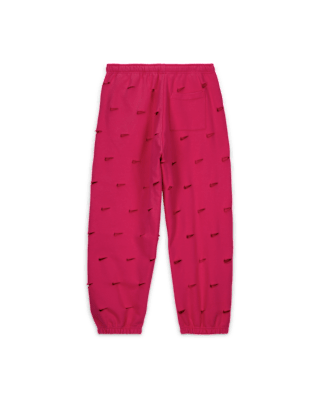 วันเปิดตัวคอลเลกชัน Nike x Jacquemus Bottoms Apparel