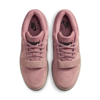 วันเปิดตัว AAF88 "Red Stardust" (FJ4184-600)