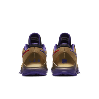 【NIKE公式】コービー 5 プロトロ x アンディフィーテッド 'Hall of Fame' (DA6809-700 / KOBE V / UNDFTD)