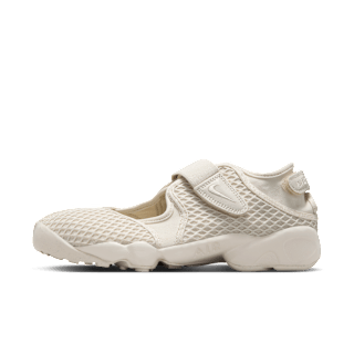 Air Rift Lace „Light Orewood Brown” női cipő (HM8288-100) – megjelenési dátum 