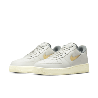 Fecha de lanzamiento del Air Force 1 "Light Bone and Coconut Milk" (DC8894-001)