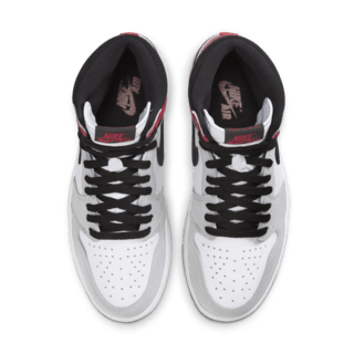 วันเปิดตัว Air Jordan 1 “Smoke Grey”