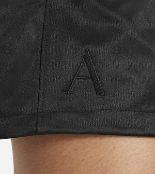 Fecha de lanzamiento de la colección de ropa Jordan x Aleali May.