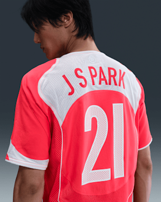 【NIKE公式】South Korea 2004 Total 90 Reissue Apparel Collection