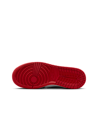 วันเปิดตัว Air Jordan 1 Low OG "Chicago" (HQ6998-600)