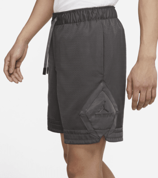 วันเปิดตัวJordan x A Ma Maniére Apparel Collection