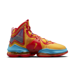 วันเปิดตัว LeBron 19 “Uniform Hook”