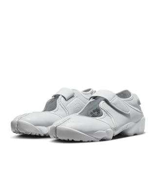 Damskie Air Rift Leather „Pure Platinum” (HM5737-001) – data premiery