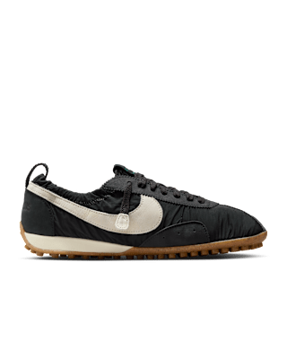 Moon Shoe x Jacquemus "Off Noir and Gum Light Brown" (HV8547-001) - Fecha de lanzamiento