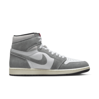 【NIKE公式】エア ジョーダン 1 'Black and Smoke Grey' (DZ5485-051 / AJ 1 RETRO HIGH OG)