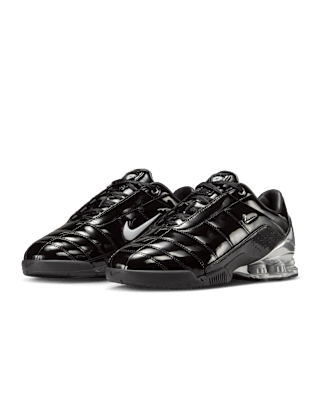 Fecha de lanzamiento de los Total 90 Shox Magia "Black and Metallic Silver" para mujer (IM9326-001)