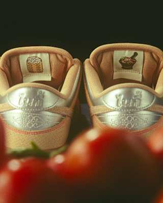 วันเปิดตัว Nike SB Dunk Low "Songkran" 'Canvas and Parachute Beige' (IB6206-701) 