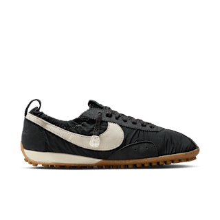Moon Shoe x Jacquemus 'Off Noir and Gum Light Brown' (HV8547-001) – releasedatum