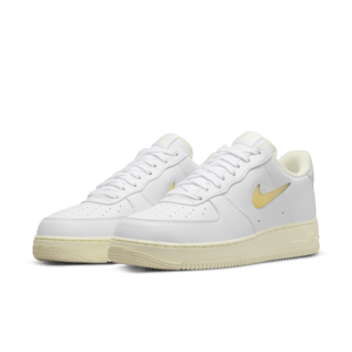 【NIKE公式】エア フォース 1 'Pale Vanilla' (DC8894-100 / AF 1 '07 LX VTG)