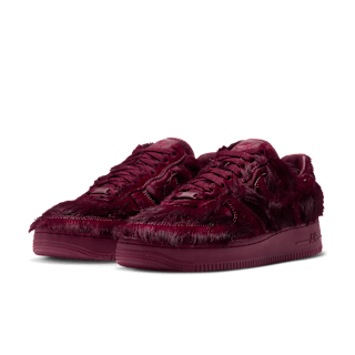 【NIKE公式】エア フォース 1 QS 'Team Red' (IR1940-600) 発売日
