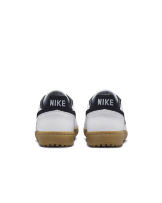 วันเปิดตัว Field General '82 SP "White and Black" (HF5603-101)