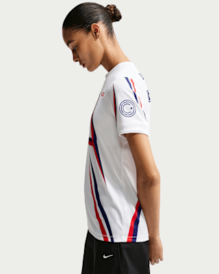 Fecha de lanzamiento de la colección USA x V.A.A.