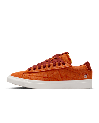 Fecha de lanzamiento de los Blazer Low x Book "Campfire Orange and Phantom" (HQ2054-800)