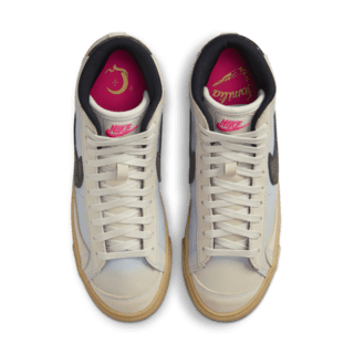 女款 Blazer 中筒鞋 '77 'Día De Muertos' (FQ8173-104) 發售日期