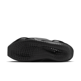 วันเปิดตัวรองเท้าแตะ 005 x MMW "Black" (DH1258-002)