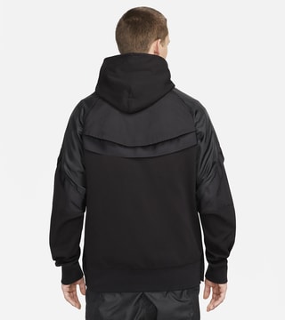 วันเปิดตัว Nike x sacai Apparel Collection