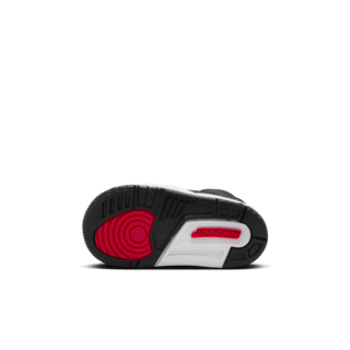 Fecha de lanzamiento de los Air Jordan 3 "Black and Hyper Jade" (FV5437-001)