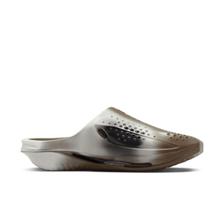 วันเปิดตัวรองเท้าแตะ 005 x MMW "Dark Khaki" (DH1258-200)